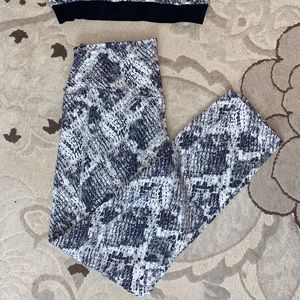 PINK ultimate leggings